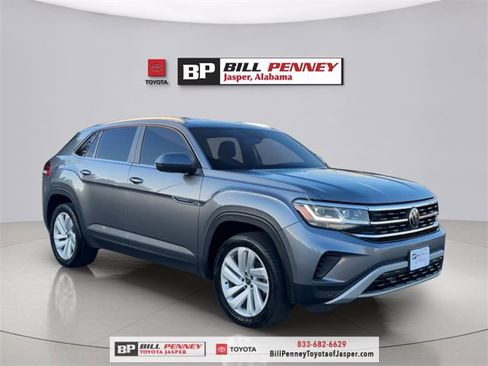 Used 2020 Volkswagen Atlas Cross Sport SE w/ Towing Package image 7