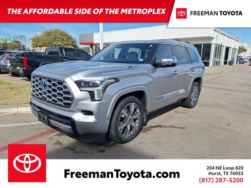 Used 2024 Toyota Sequoia Capstone image 1