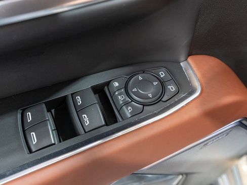 Used 2025 GMC Sierra 2500 Denali Ultimate image 19