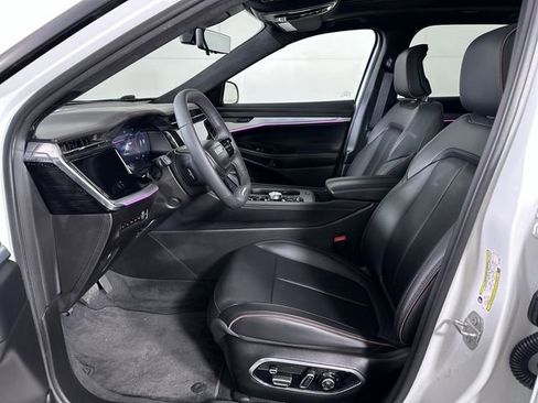 Used 2024 Jeep Wagoneer Launch Edition image 20