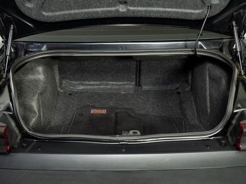 Used 2014 Dodge Challenger R/T RWD image 22