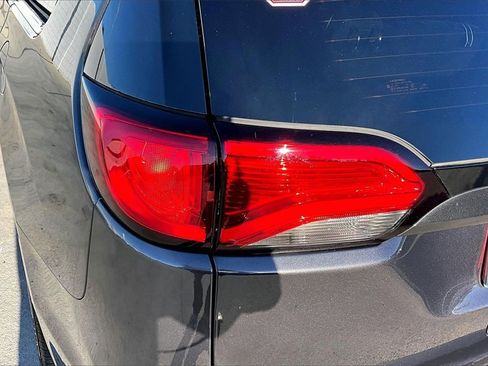 Certified 2020 Chrysler Pacifica Limited image 32