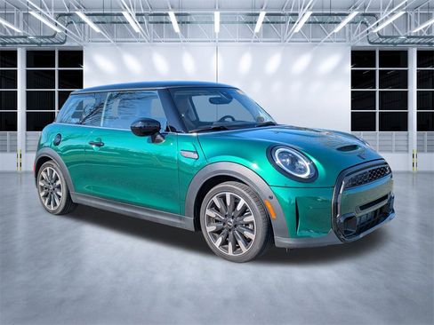 Used 2024 MINI Cooper S w/ Signature Upholstery Package image 1
