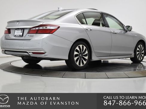 Used 2017 Honda Accord Touring image 21