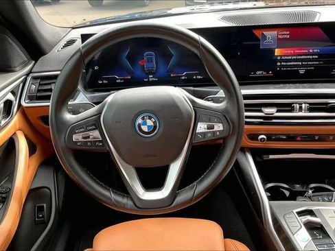 Used 2023 BMW i4 eDrive35 RWD image 5