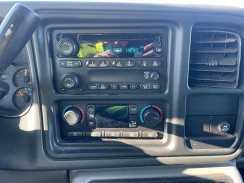 Used 2006 GMC Yukon XL SLT w/ SLT Preferred Equipment Group image 36