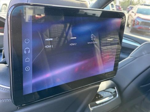 Used 2025 Cadillac Escalade V image 17