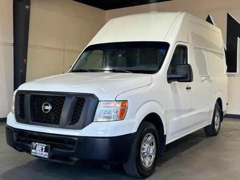 Used 2015 Nissan NV 2500 SV w/ Technology Package RWD image 1