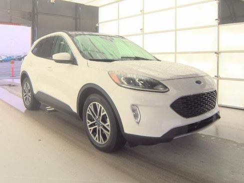 Used 2020 Ford Escape SEL image 4