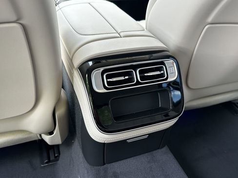 New 2026 Mercedes-Benz S 580 4MATIC Sedan image 26