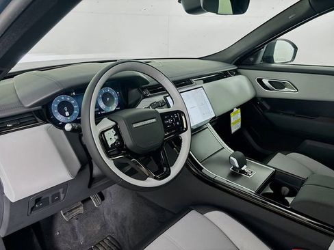 New 2026 Land Rover Range Rover Velar Dynamic SE image 9