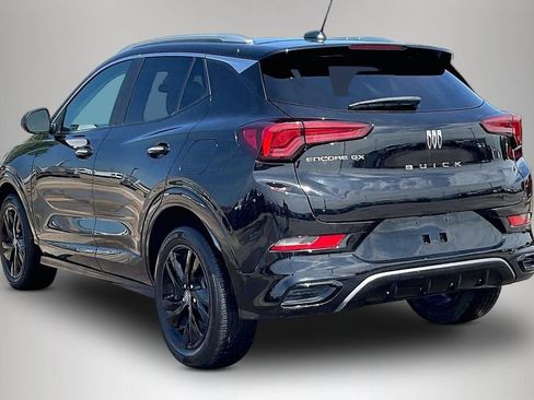 Used 2025 Buick Encore GX Sport Touring FWD image 4
