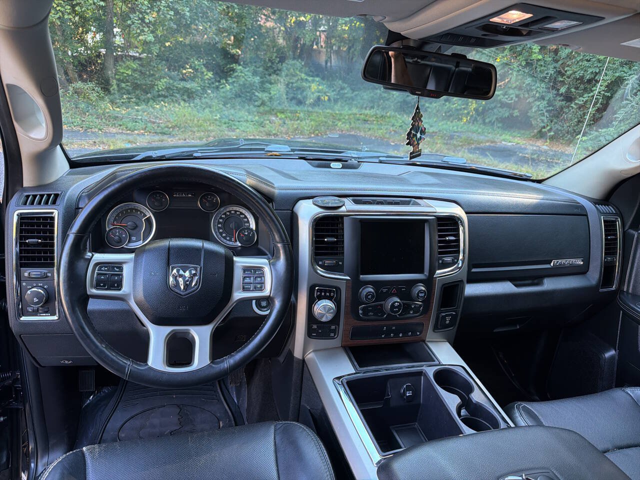 Used 2013 RAM 1500 Laramie w/ Convenience Group AWD/4WD image 15