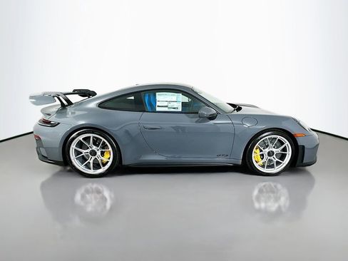 New 2026 Porsche 911 GT3 RWD image 8