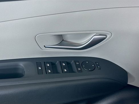 New 2026 Hyundai Tucson SEL image 18