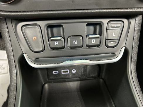 Used 2021 GMC Terrain SLE w/ Driver Convenience Package AWD/4WD image 17