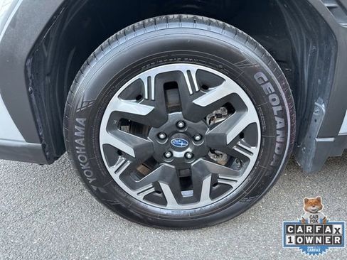 Certified 2025 Subaru Forester Premium AWD/4WD image 32