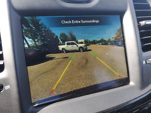 Used 2023 Chrysler 300 S image 28