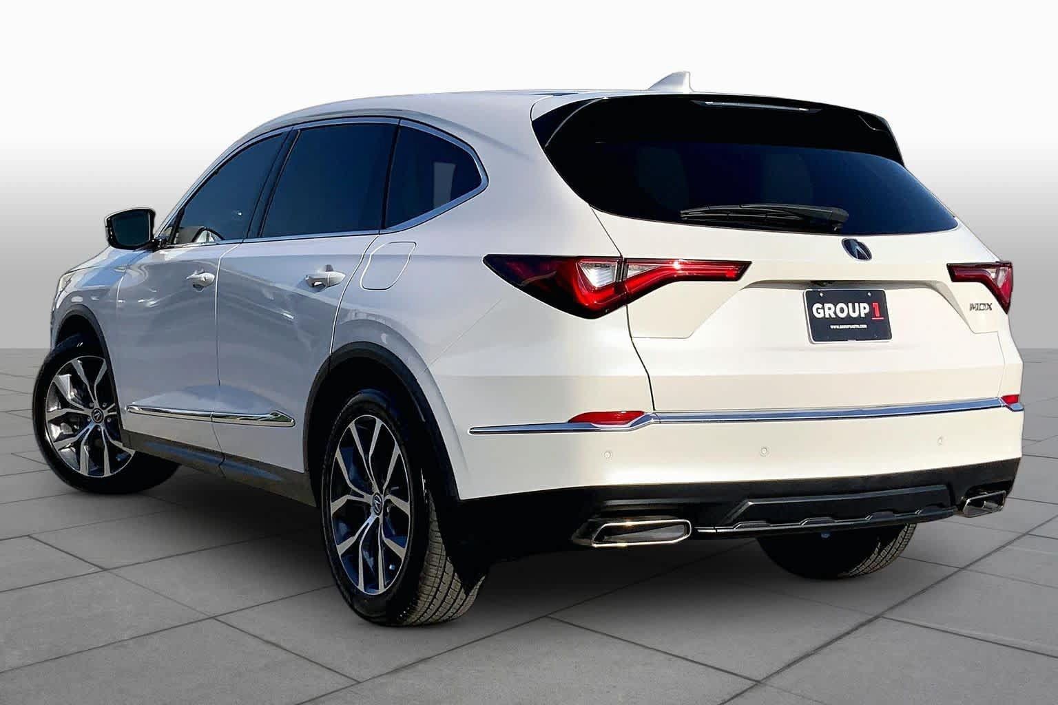 Used 2023 Acura MDX w/ Technology Package FWD image 11