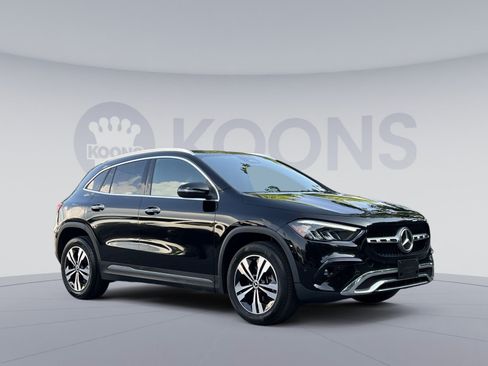 Used 2025 Mercedes-Benz GLA 250 4MATIC image 2