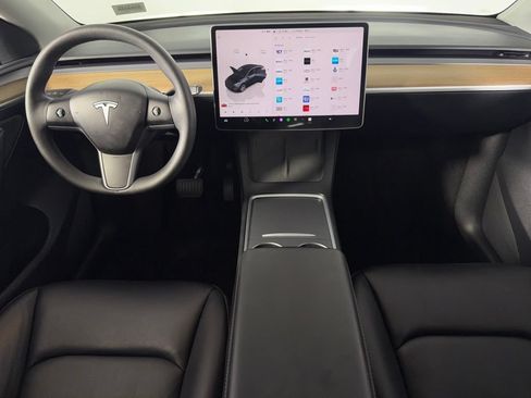 Used 2024 Tesla Model Y Long Range AWD/4WD image 11