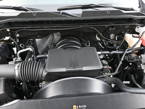 Used 2025 Chevrolet Silverado 2500 Custom w/ Custom Value Package image 24