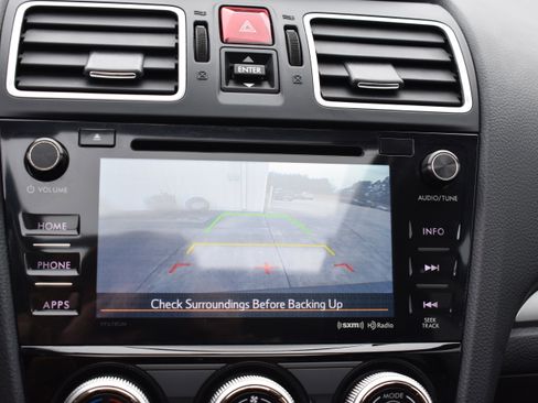 Used 2017 Subaru Forester 2.5i Premium image 19