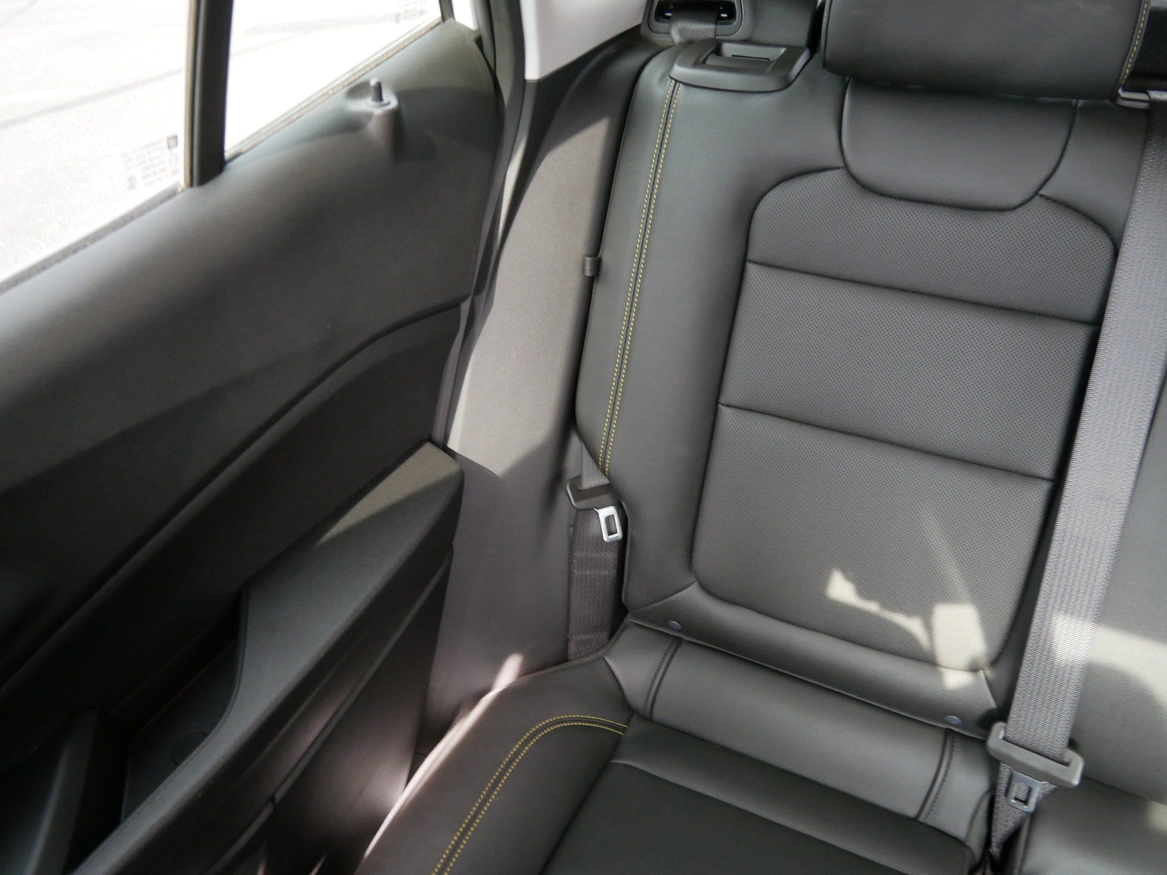 Used 2025 Chevrolet Trax ACTIV w/ Sunroof Package FWD image 12