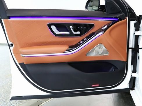 Used 2023 Mercedes-Benz S 580 4MATIC Sedan image 23