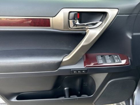 Used 2019 Lexus GX 460 Luxury image 11