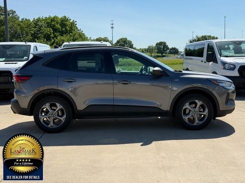 Used 2025 Ford Escape ST-Line AWD/4WD image 4