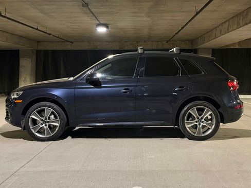 Used 2019 Audi Q5 2.0T Premium Plus w/ Premium Plus Package AWD/4WD image 2