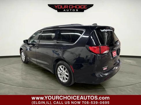Used 2021 Chrysler Voyager Lxi FWD image 3