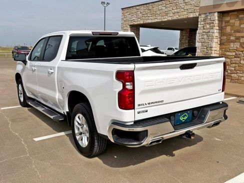 Certified 2022 Chevrolet Silverado 1500 LT AWD/4WD image 3