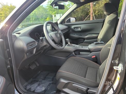 Used 2024 Honda HR-V Sport image 15
