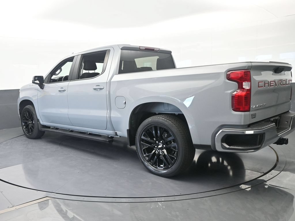 Used 2024 Chevrolet Silverado 1500 LT RWD image 4
