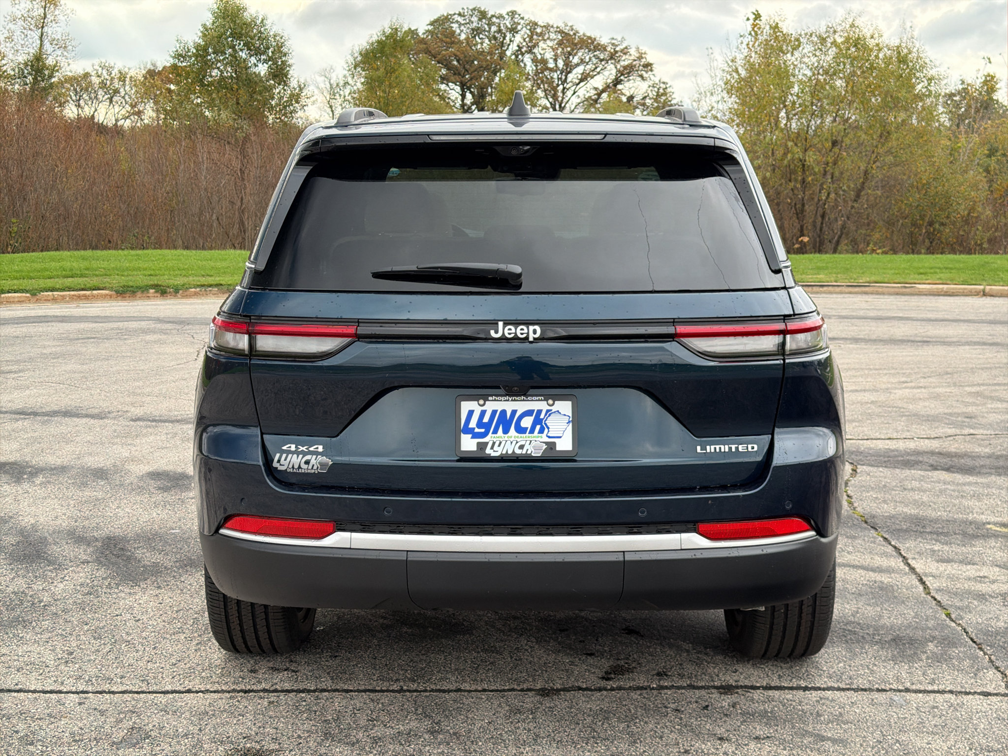 New 2027 Jeep Grand Cherokee Limited w/ Technology Group II AWD/4WD image 3