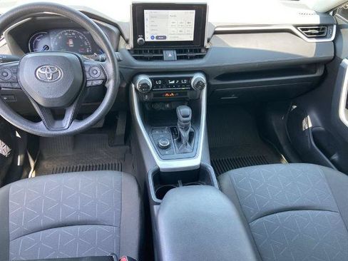 Used 2024 Toyota RAV4 XLE AWD/4WD image 15