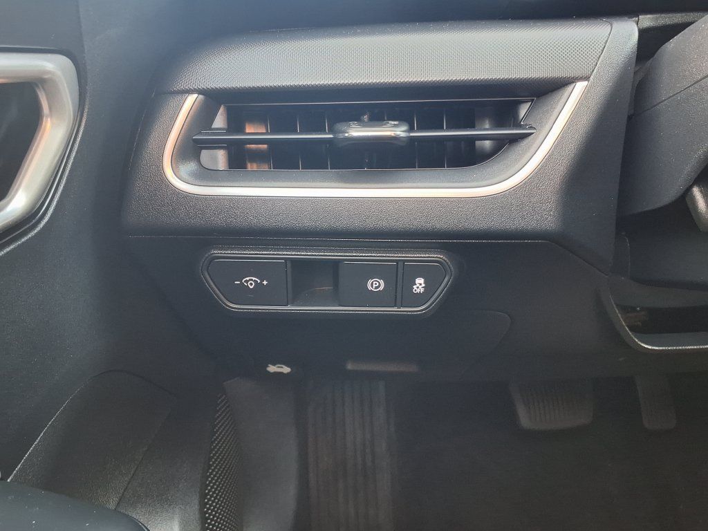 Used 2025 Kia K4 FWD image 28