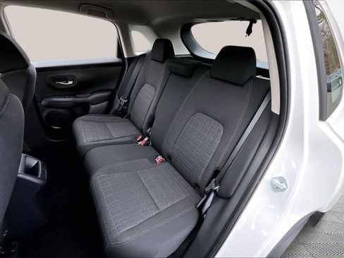 Certified 2025 Honda HR-V LX image 16