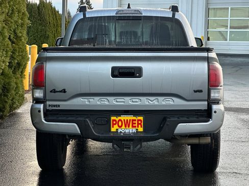Used 2023 Toyota Tacoma Limited image 5