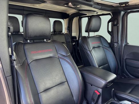 Used 2020 Jeep Gladiator Rubicon w/ Uconnect 4C Nav & Sound Group AWD/4WD image 30
