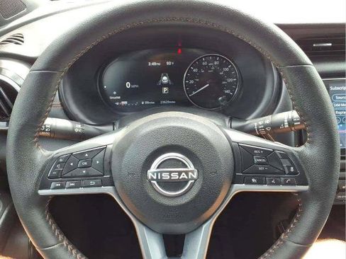 Certified 2023 Nissan Kicks SR w/ SR Premium Package FWD image 14