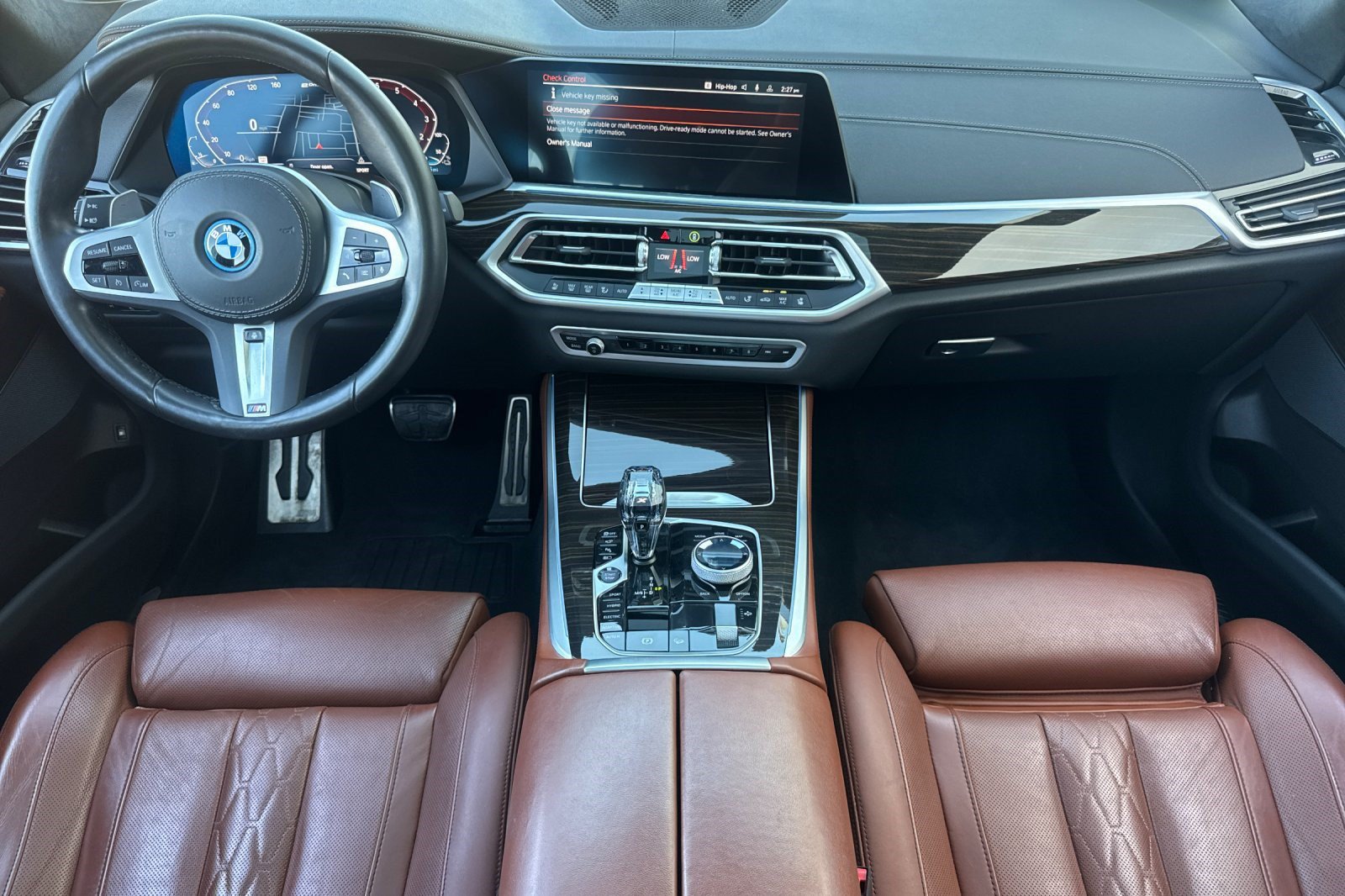 Used 2023 BMW X5 xDrive45e w/ Executive Package AWD/4WD image 16