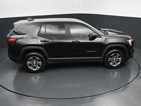 Used 2025 GMC Terrain Elevation AWD/4WD image 33