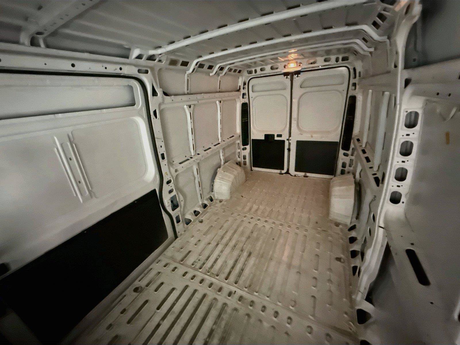 Used 2023 RAM ProMaster 2500 FWD image 11