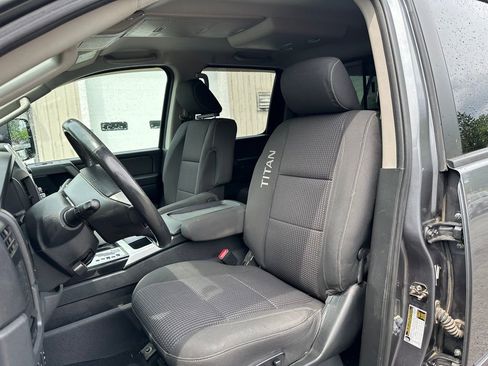 Used 2014 Nissan Titan PRO-4X AWD/4WD image 15