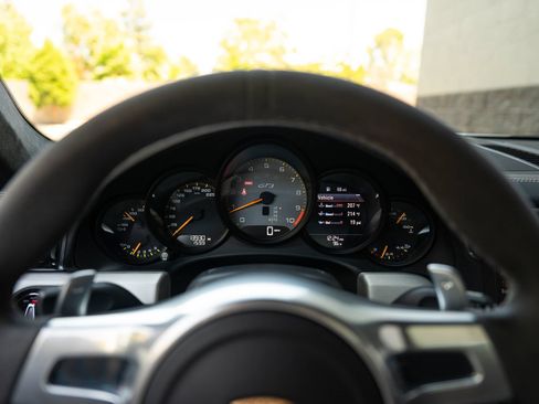 Used 2015 Porsche 911 GT3 RWD image 89