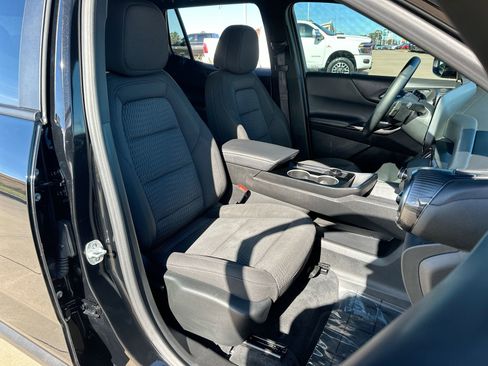 Used 2026 Chevrolet Equinox LT image 24