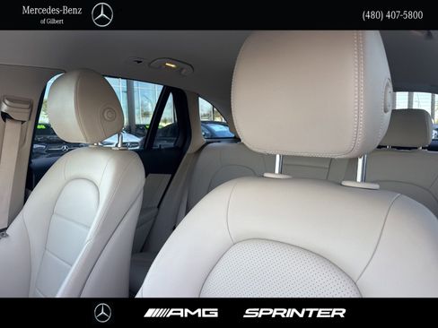 Certified 2022 Mercedes-Benz GLC 300 image 20